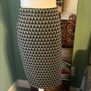 Sunny Leigh Elegant Gray, Black, and Metallic Gold Patterned Skirt, Size L